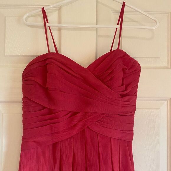 David’s Bridal 10 style F14847 bright pink crinkle chiffon midi dress - Picture 7 of 7